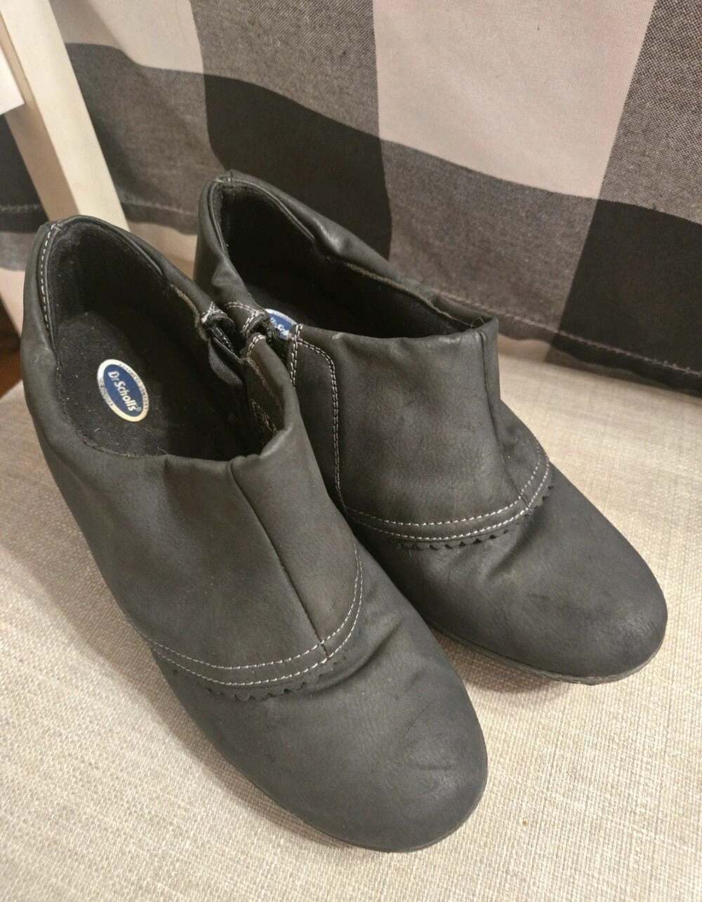 Dr. Scholl's Tuscany Ankle Bootie Size 7.5M Black Faux Leather